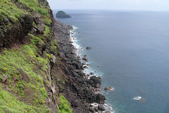 八丈小島02の画像