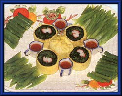 あしたばの卵巻きと茎の漬物の画像