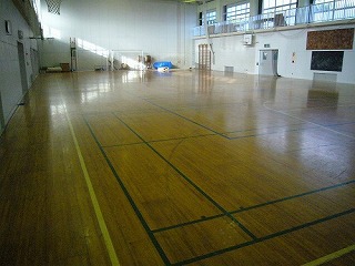 樫立屋内運動場の画像