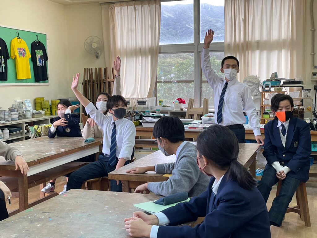 大賀郷中学校に訪問の画像