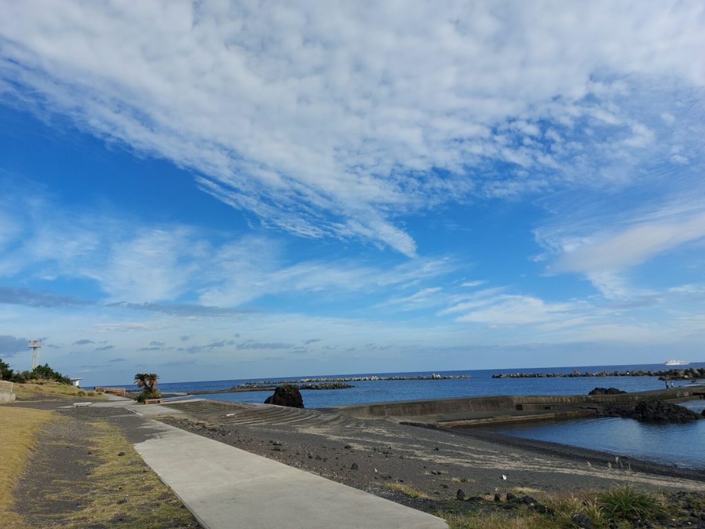 八丈島の海の画像