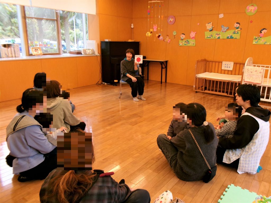 2月のおはなし会の写真01