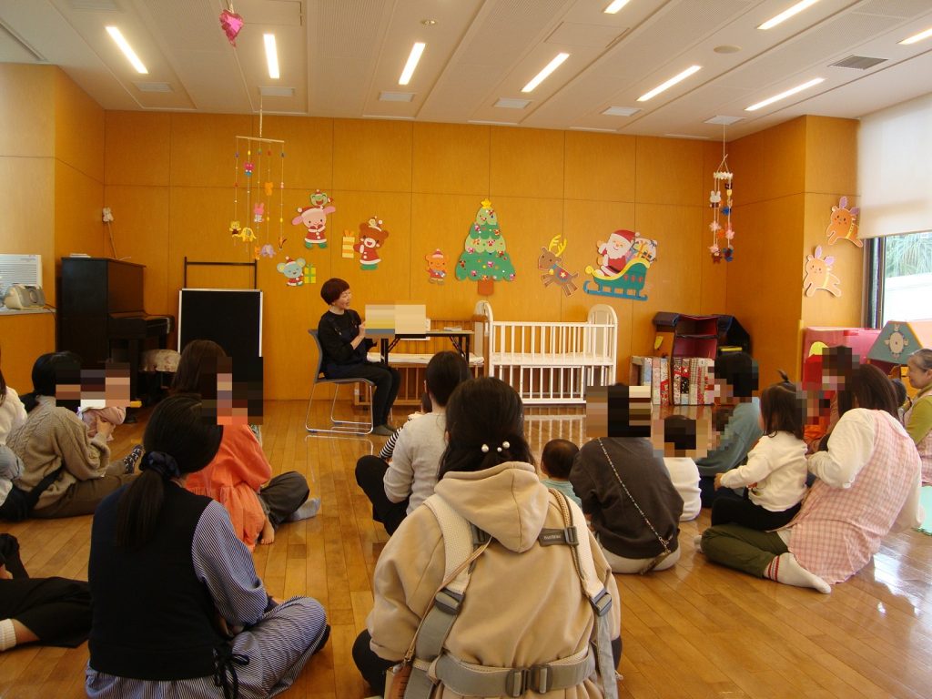 12月のおはなし会の写真03