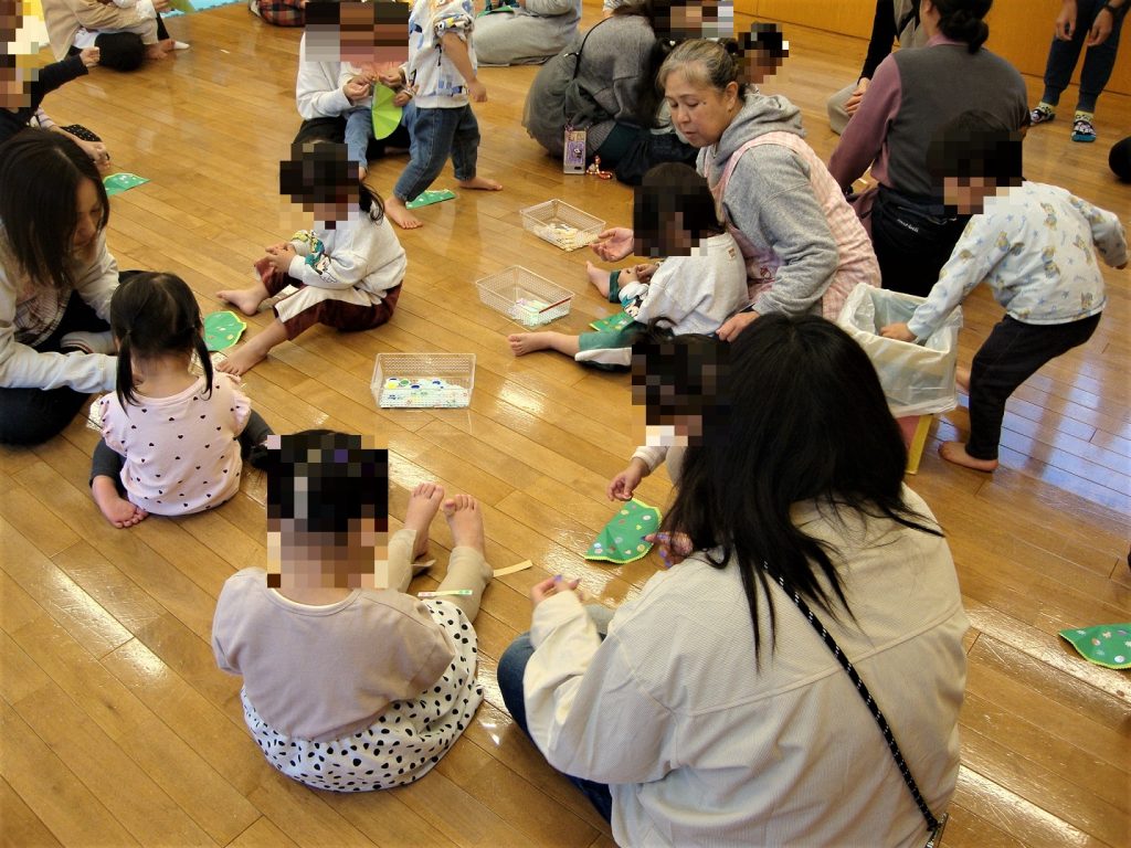 クリスマス飾り作りの写真05