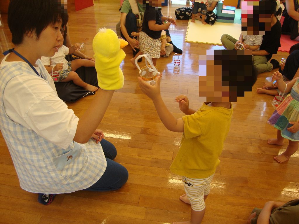 水あそびのおもちゃ作りの写真09