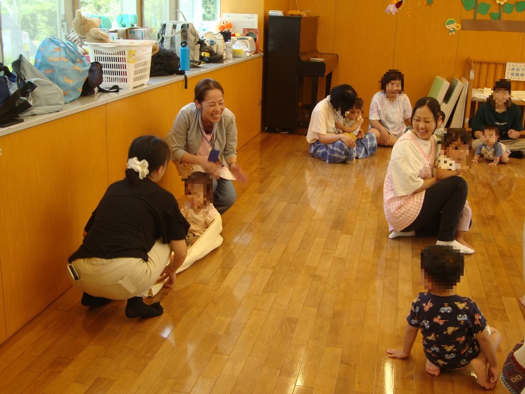 みんなでふれあいあそびの写真07