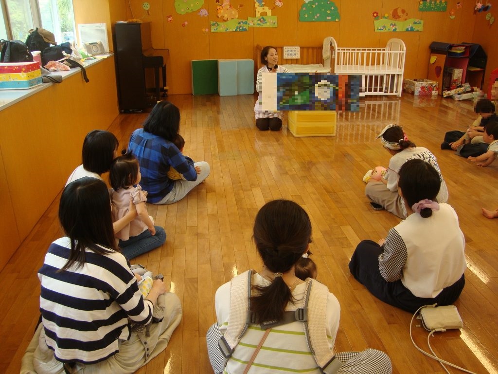 はじめまして!みんなで手あそび・うたあそびの写真05