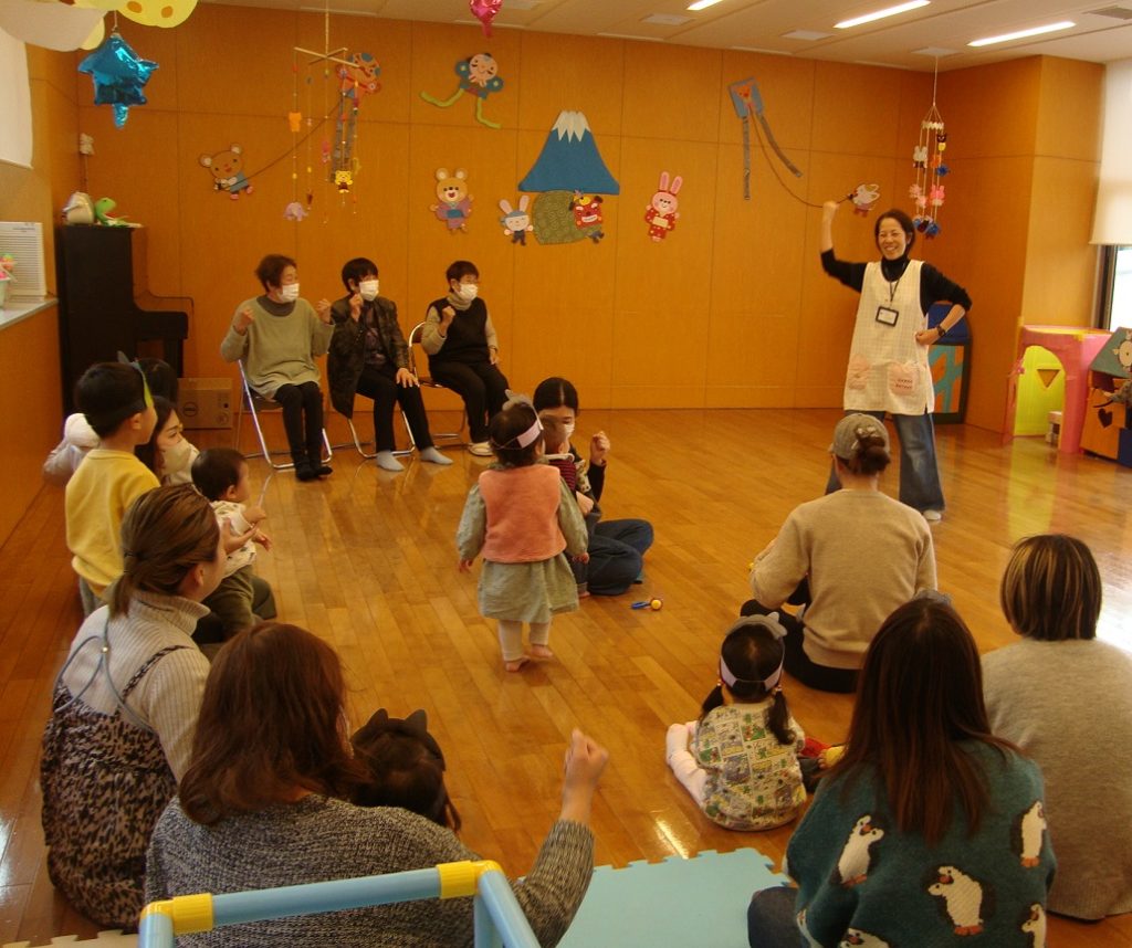 支援で豆まき!オニは~そと~!!の写真01