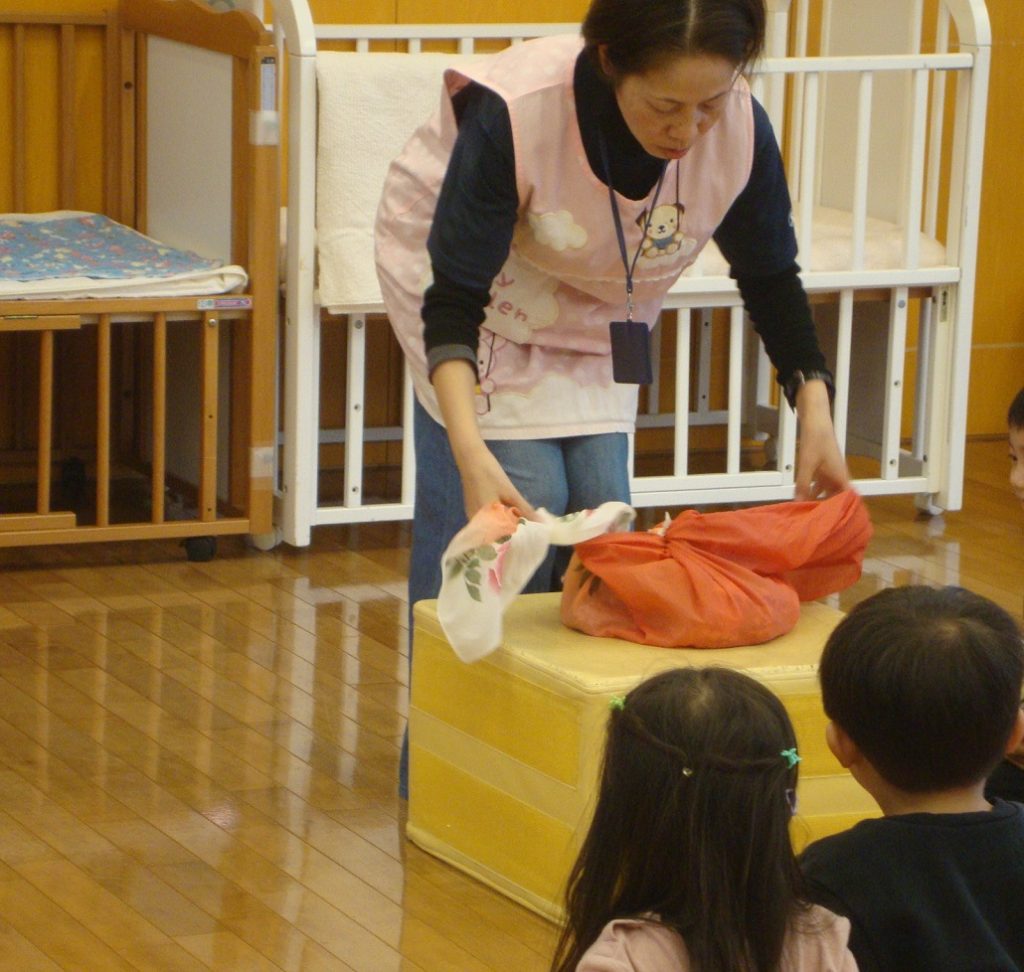冬のおはなし会（1月15日）の写真04