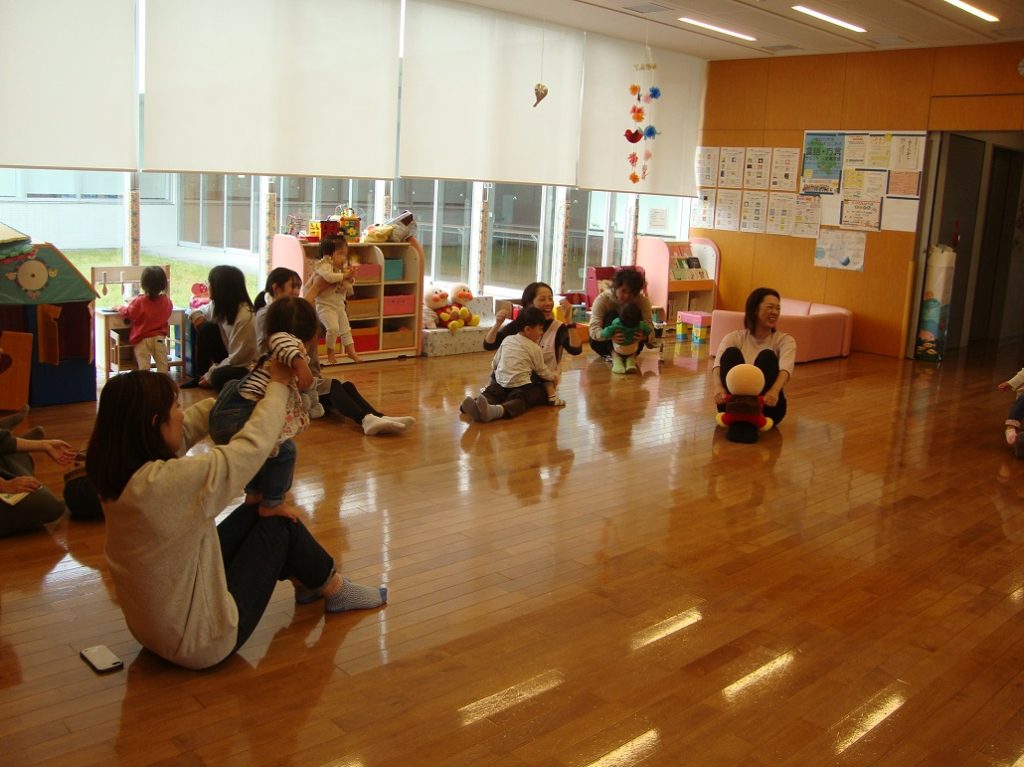 体を動かして遊ぼうの写真05