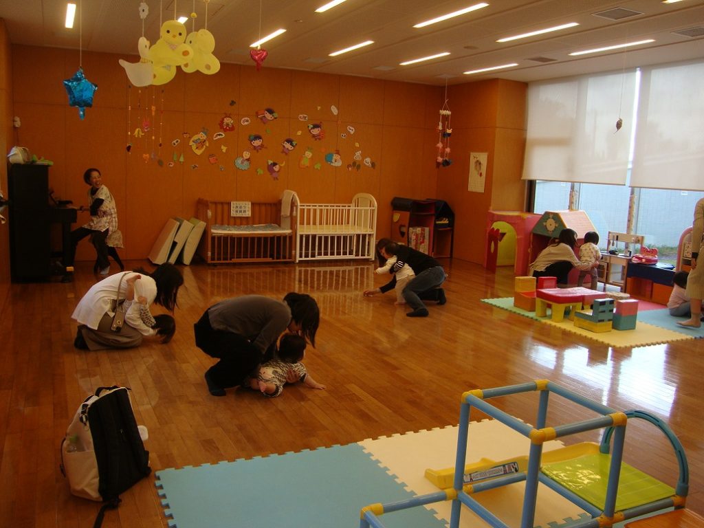 みんなでぎゅっ ふれあいあそびの写真06
