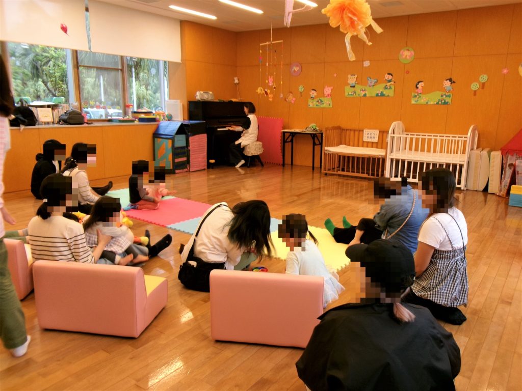 はじめまして!みんなで手あそび ♪ うたあそび06の写真