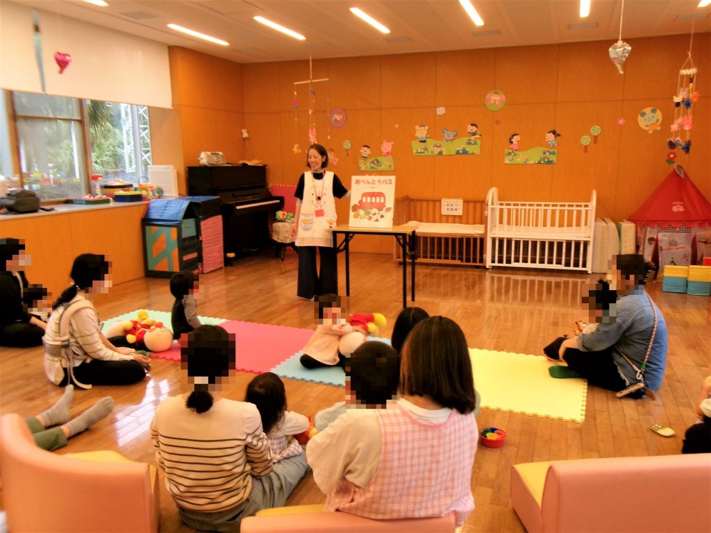 はじめまして!みんなで手あそび ♪ うたあそび07の写真